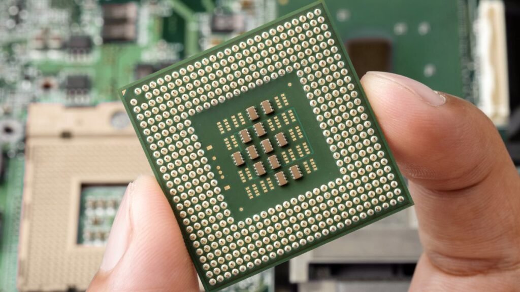CPU